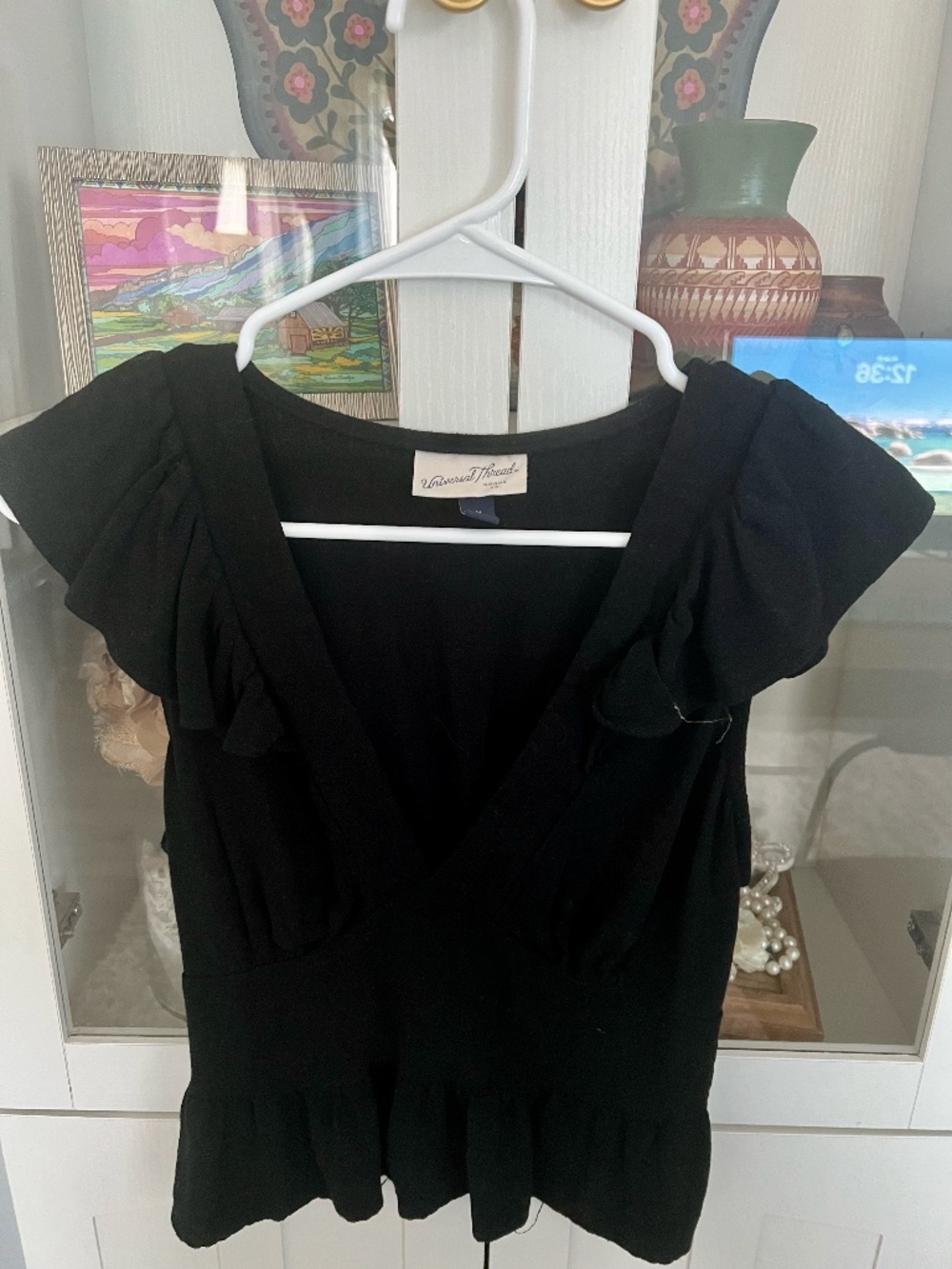 Black Shirt (Universal Threads Good Co.) Size M